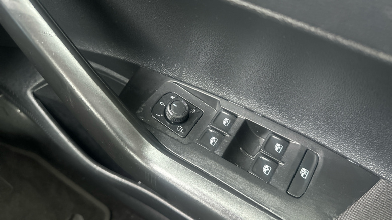 Volkswagen Polo 1.0 TSI Life 5dr Petrol Hatchback